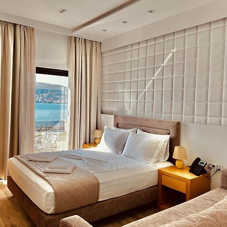 Hotel Sole Саранда Экстерьер фото